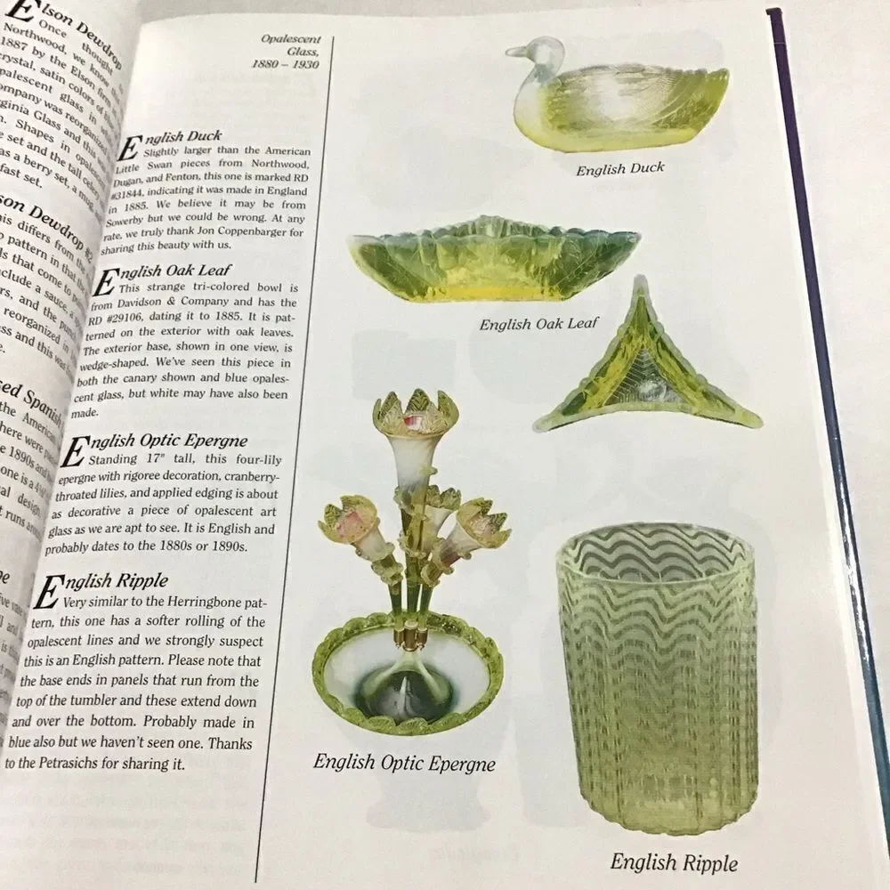 Standard Encyclopedia‎ of Opalescent Glass Identification and Values Fourth Ed